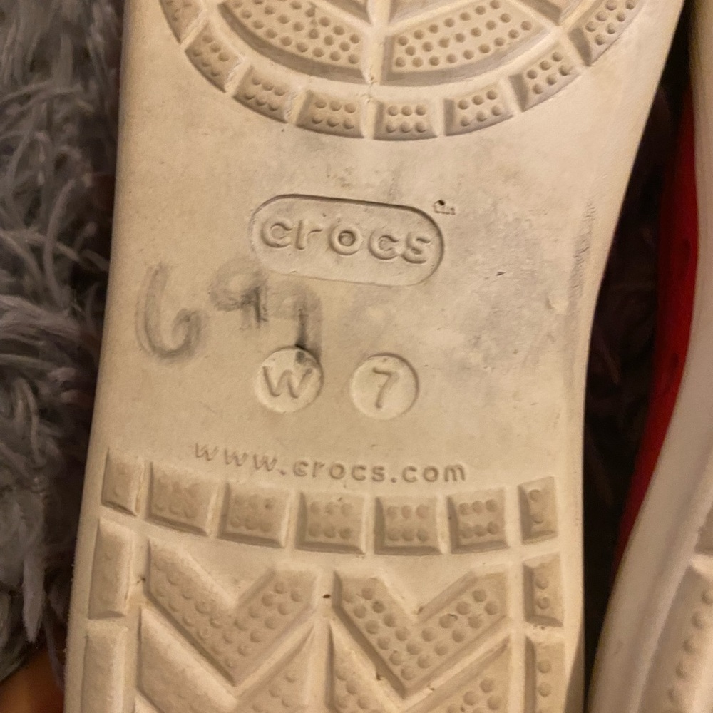 Crocs red citilane flat casual slip on shoes - Picture 10 of 11